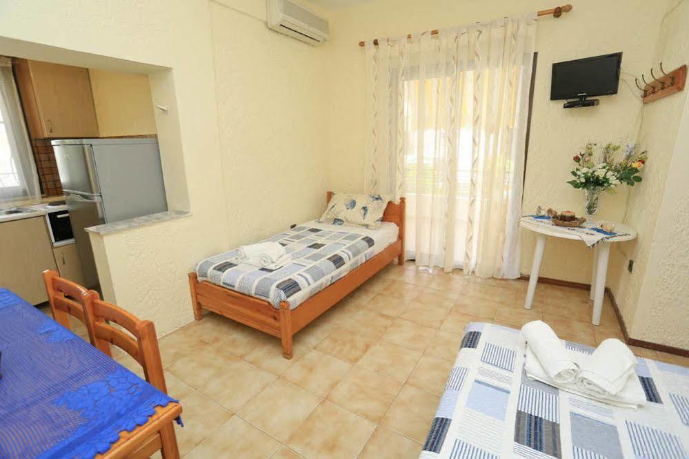 Villa Repas Пефкохори Экстерьер фото