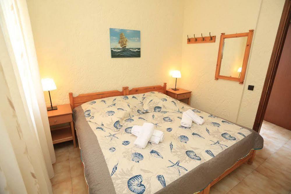 Villa Repas Пефкохори Экстерьер фото